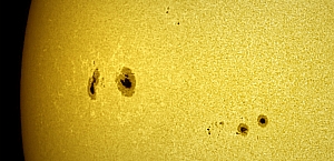 Observing Report 1st May 2013 (Mayday sunspots)